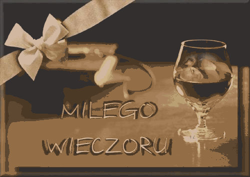 Zakochani w kieliszku miłego wieczoru